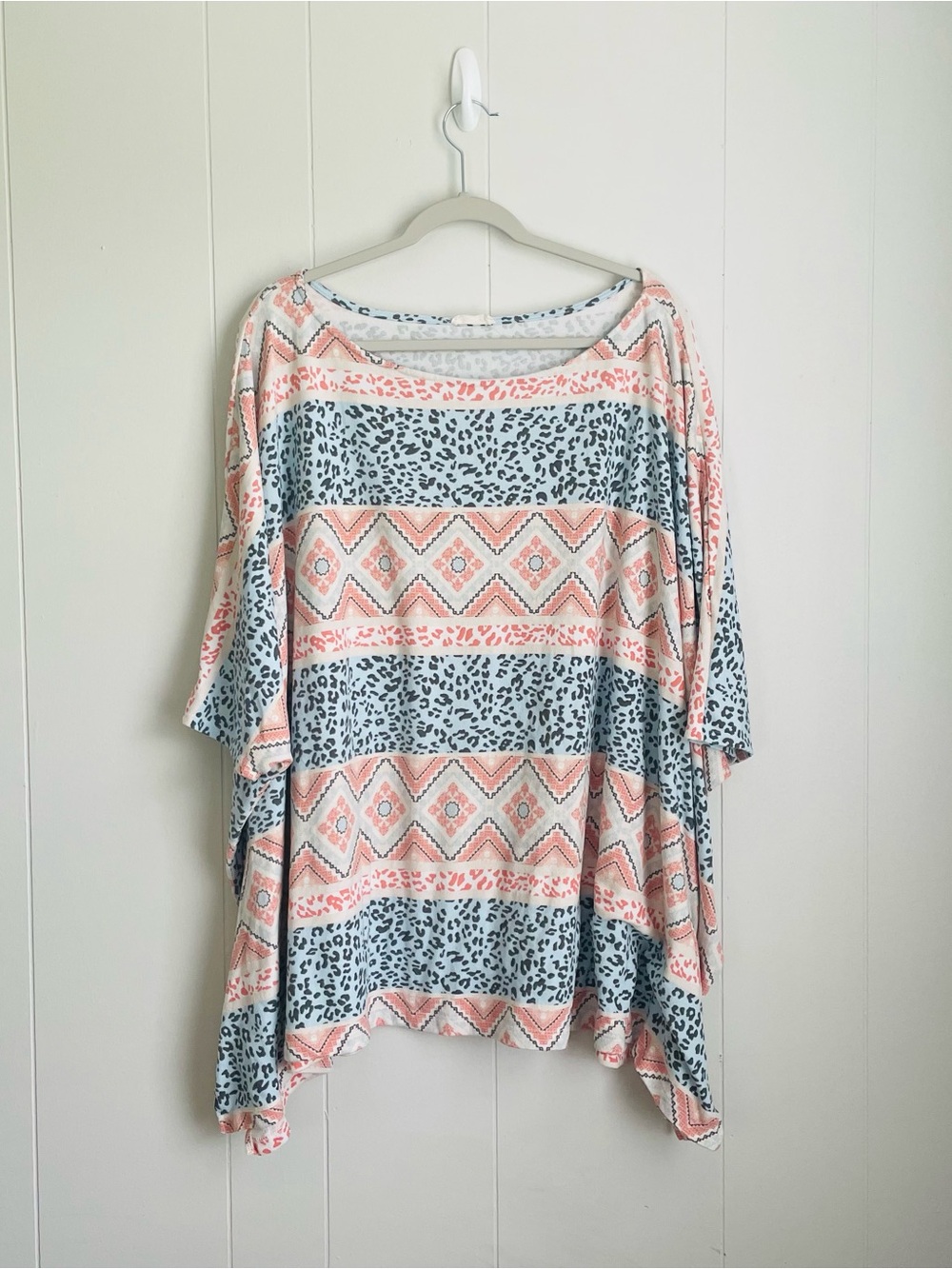 ODDY Oversized Printed Top in Coral and Light Blue